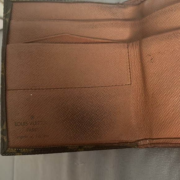 LV Compact wallet - Picture 7 of 14